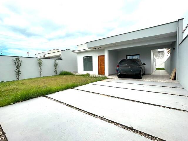 Casa para Venda em Caraguatatuba - 4