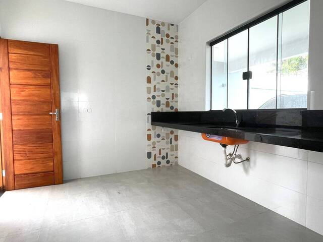 Casa para Venda em Caraguatatuba - 5