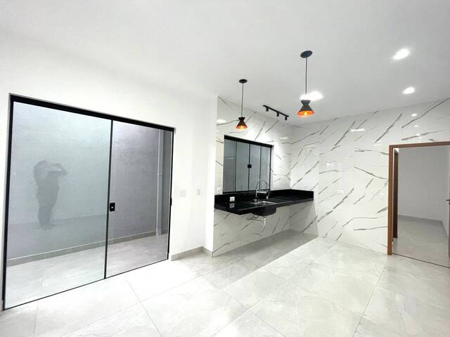 #5 - Casa para Venda em Caraguatatuba - SP