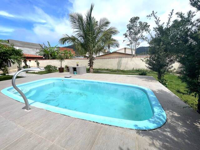 Casa para Venda em Caraguatatuba - 4