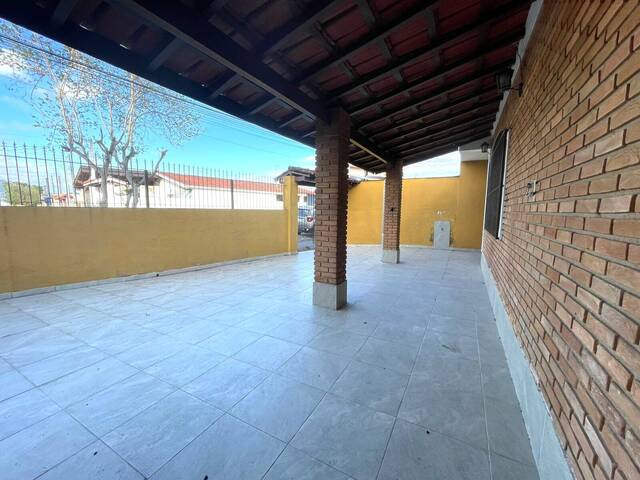 Casa para Venda em Caraguatatuba - 4