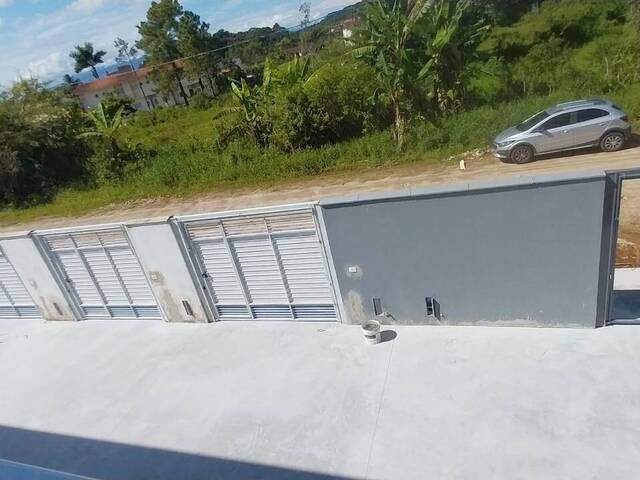 #17 - Casa para Venda em Caraguatatuba - SP
