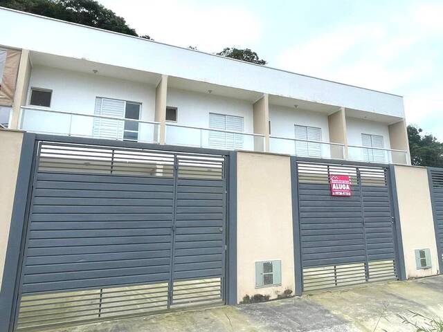 Casa para Venda em Caraguatatuba - 4