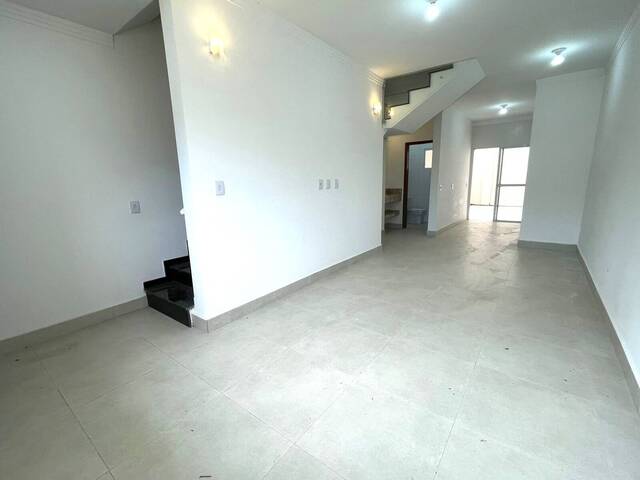 #17 - Casa para Venda em Caraguatatuba - SP