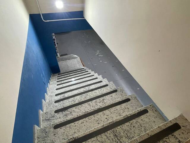 Sala para Venda em Caraguatatuba - 5