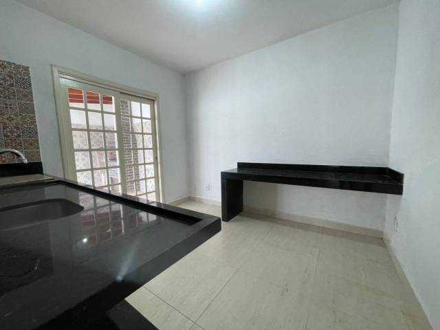 Sala para Venda em Caraguatatuba - 4