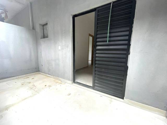 Kitnet para Venda em Caraguatatuba - 5