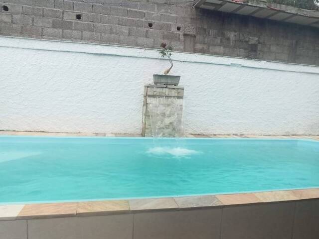 Casa para Venda em Caraguatatuba - 2